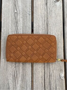 Universal Thread Wallet